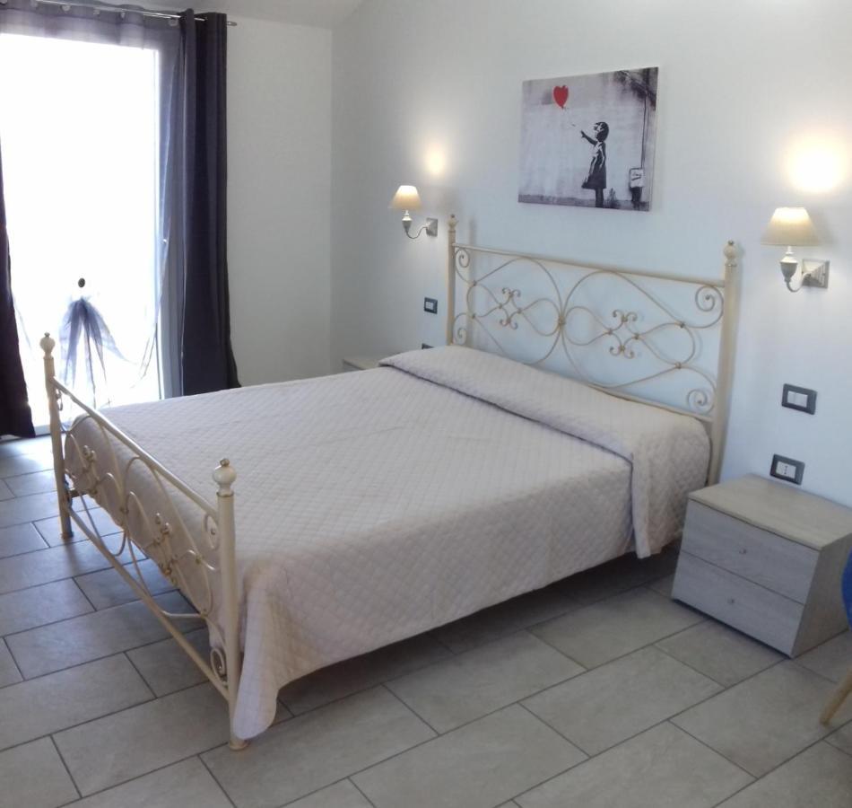 SantʼAntìoco B&B Da Zio Lino מראה חיצוני תמונה